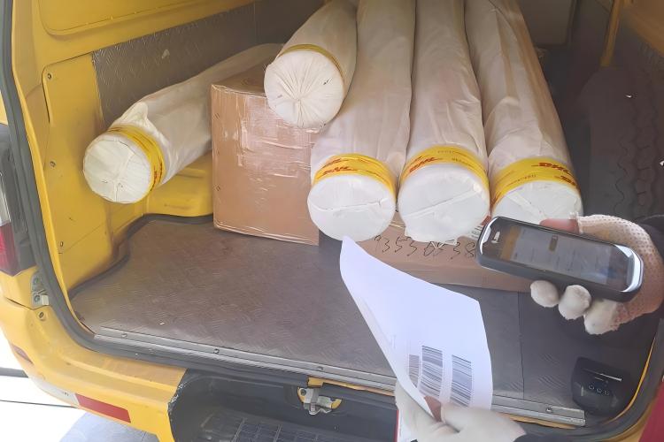 Kõrgekvaliteedilise antistaatilise filtrikanga edukas tarnimine Bulgaaria kliendile